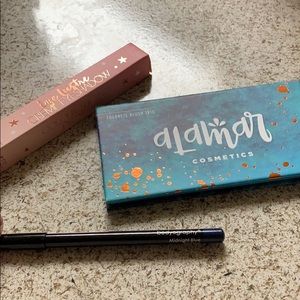 Blush, liner, eyeshadow trio